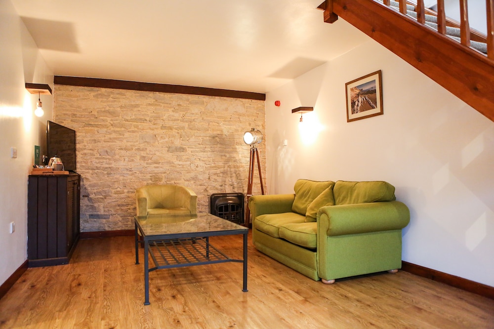Superior Triple Room photo 3