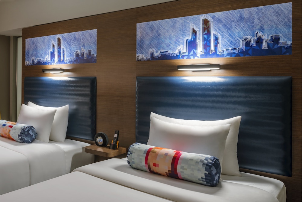 aloft, Room, 2 Queen Beds