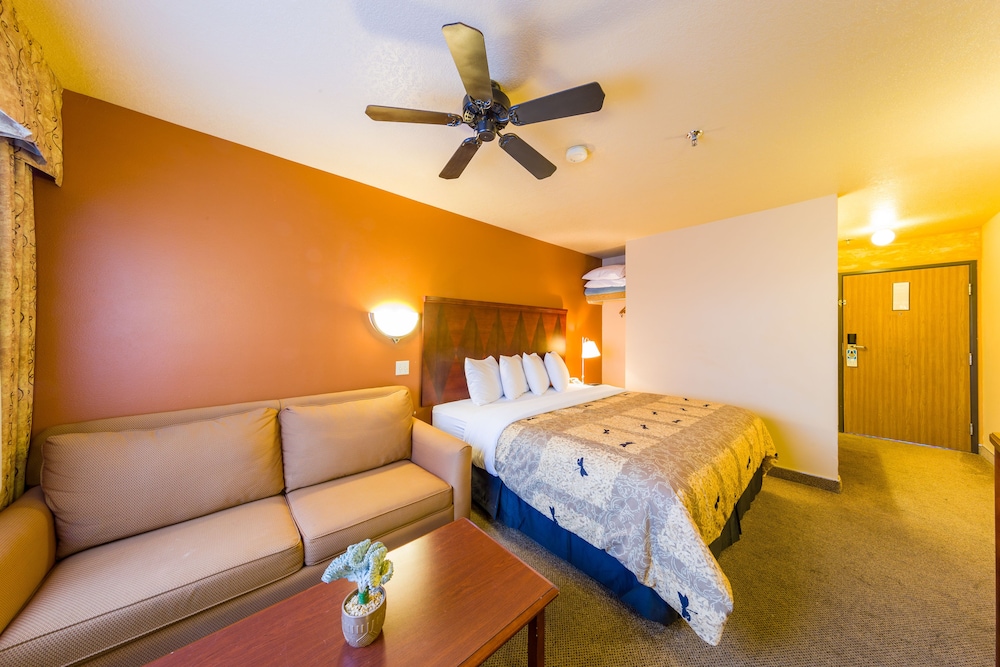 Deluxe Room, 1 King Bed