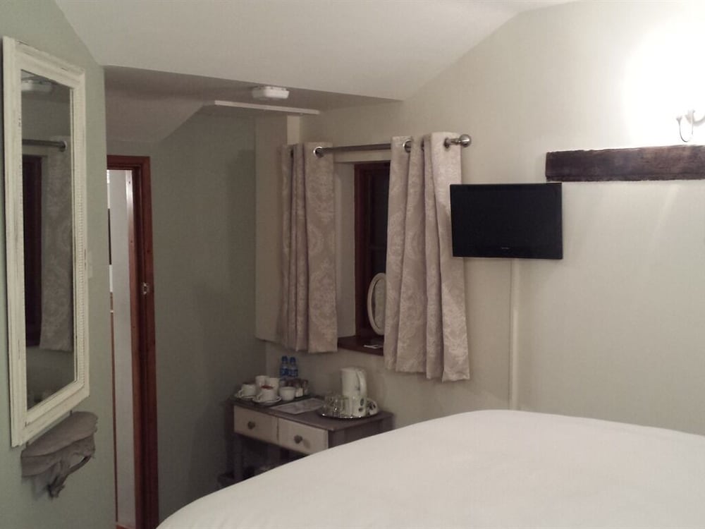 Triple Room, Ensuite photo 3