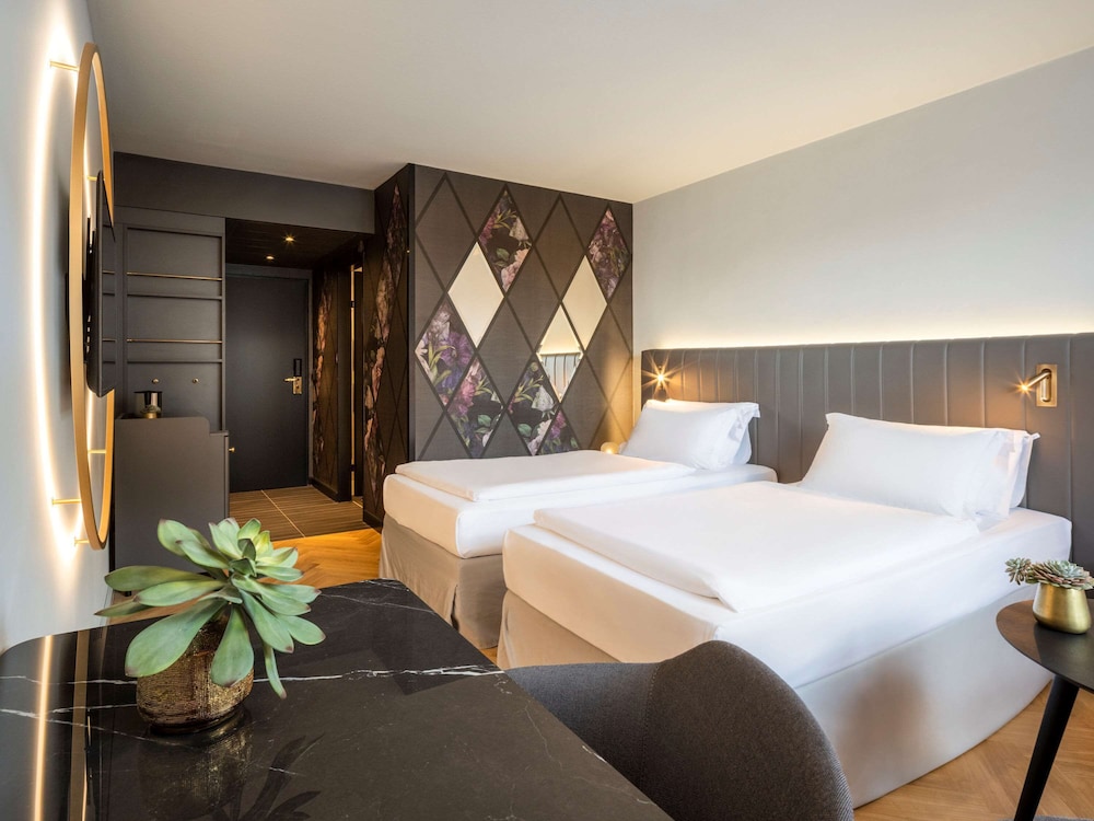Superior Twin Room, 2 Twin Beds - Photo 4