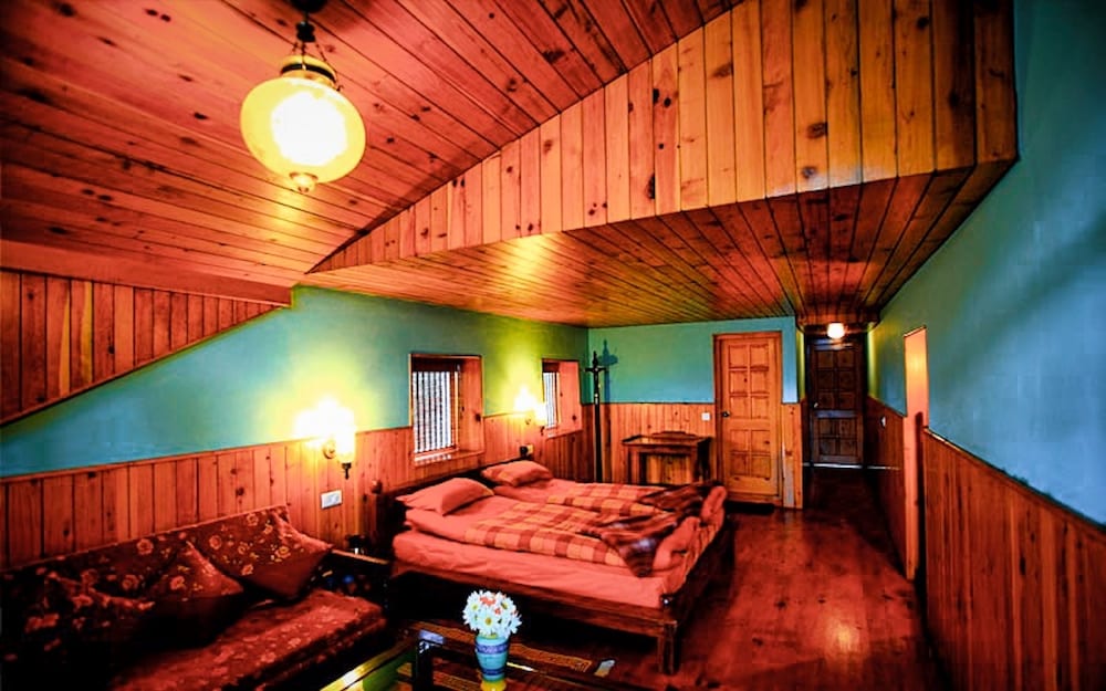 Cottage Room with Mountain View photo 1