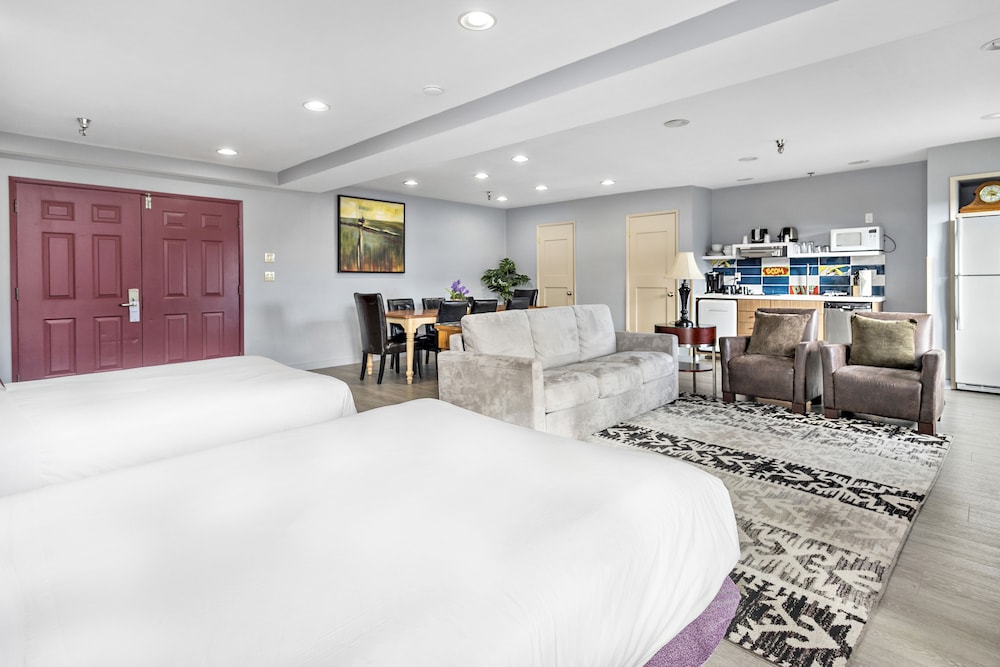 Studio Suite photo 1