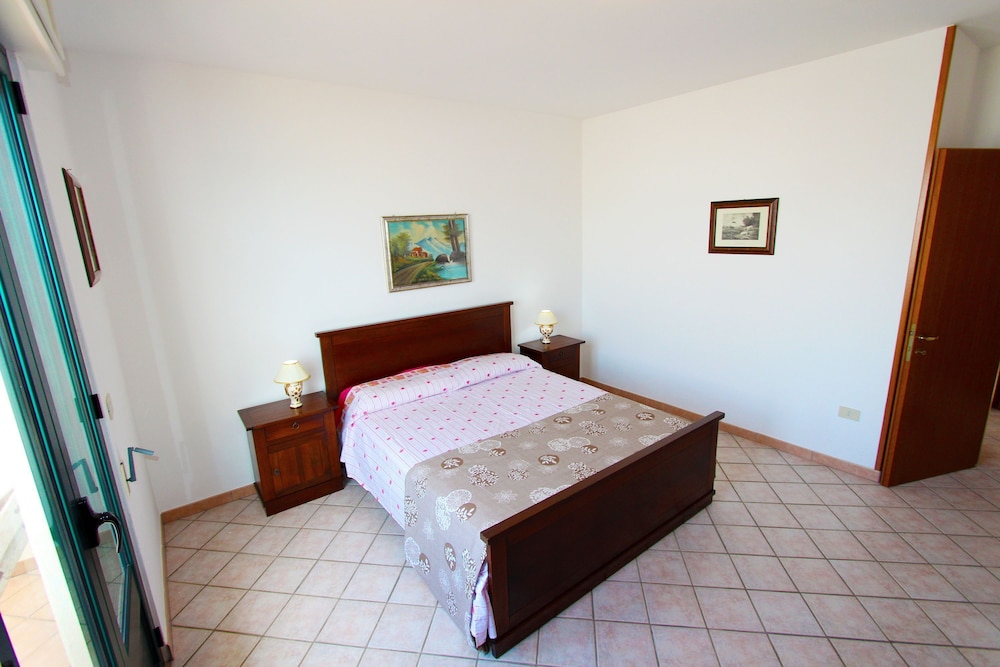 Apartment, 2 Bedrooms, Non Smoking