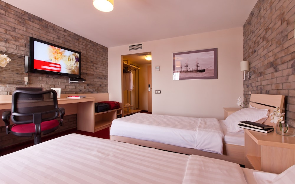 Superior Twin Room photo 2