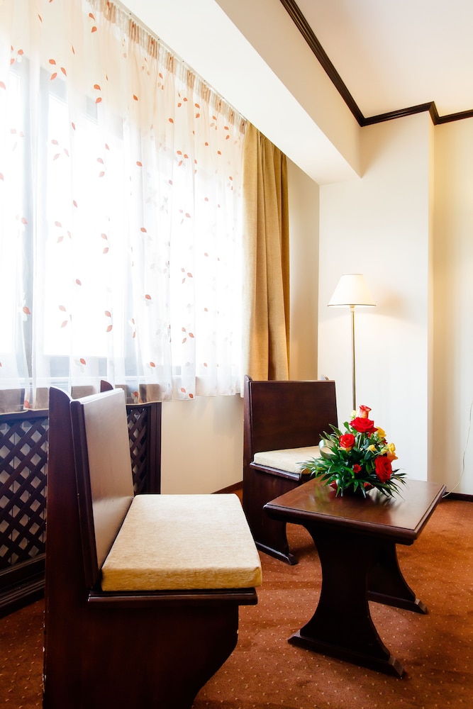 Standard Double Room - Photo 3