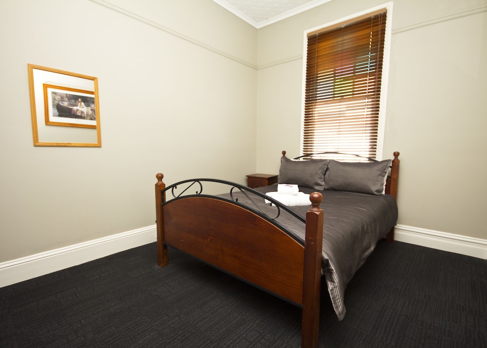 Standard Room, Non Smoking, Shared Bathroom (Double Room)