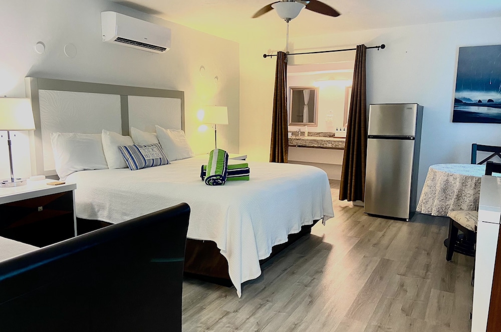 Luxury Villa, 3 Bedrooms, Kitchen, Ocean View
