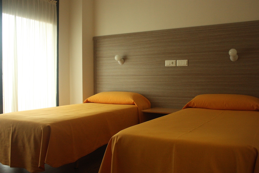 Superior Twin Room, Balcony photo 2