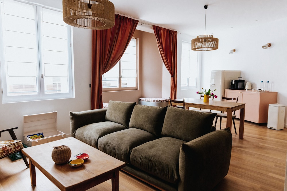 Superior Suite, 2 Bedrooms (Biggy Blush)
