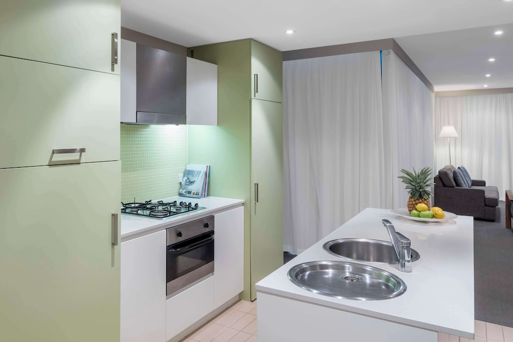 2 Bedroom Executive - Photo 8