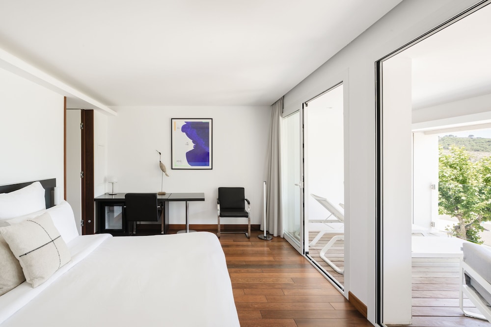 Deluxe Suite, Terrace, Sea View