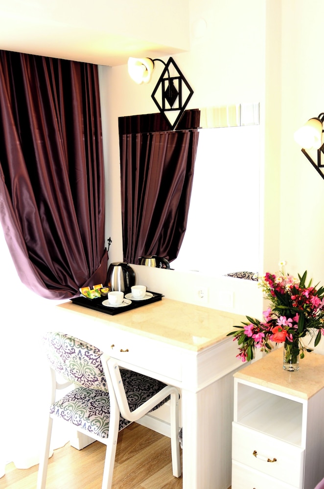 Basic Suite photo 2