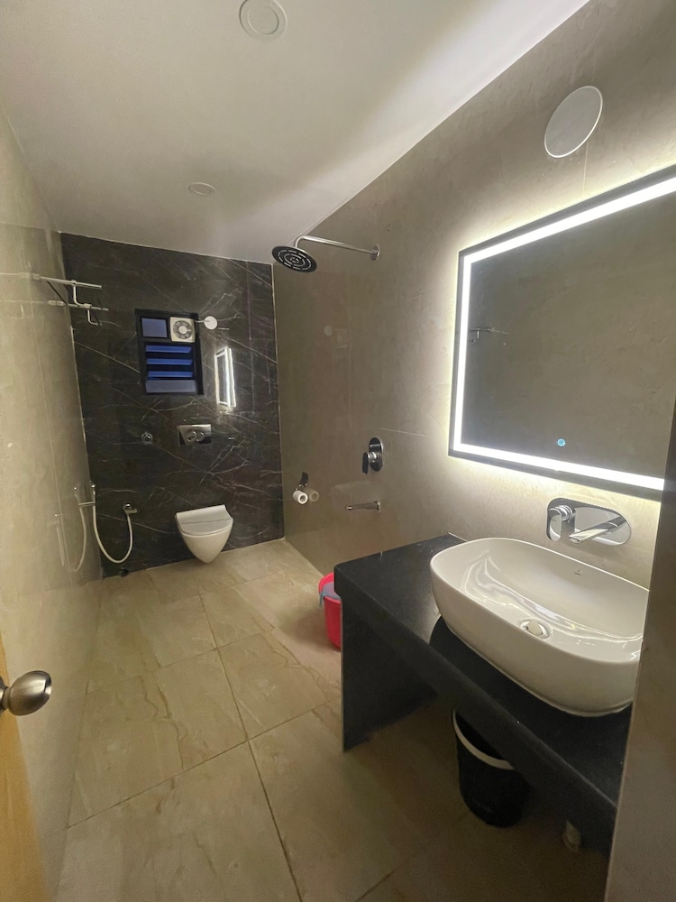 Executive Room photo 2