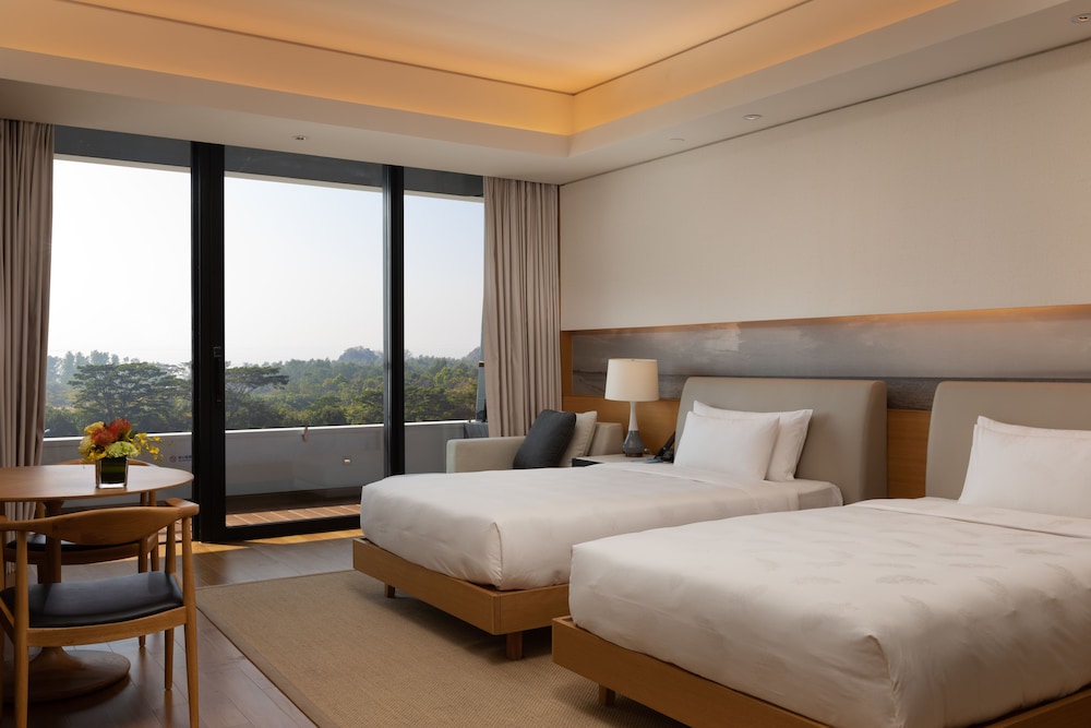 Deluxe Twin Room with Garden View photo 1