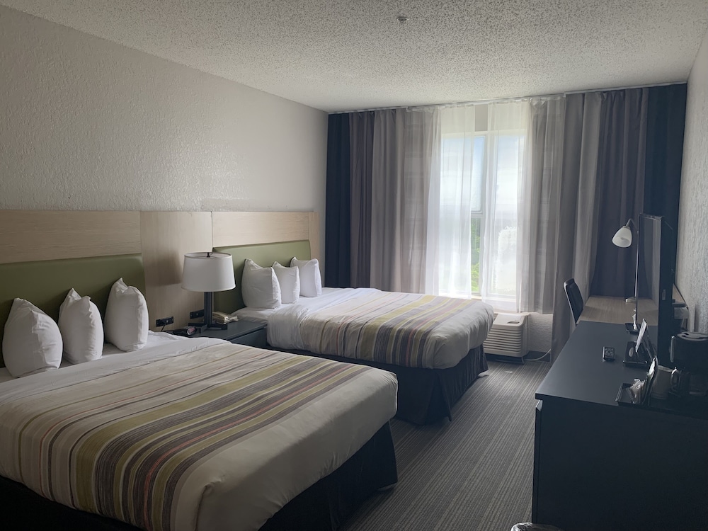 Room, 2 Queen Beds, Accessible, Non Smoking - Photo 1