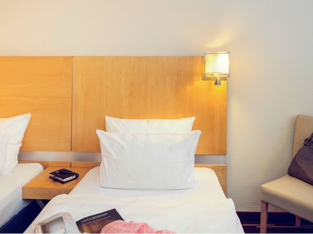 Standard Room, Multiple Beds photo 2