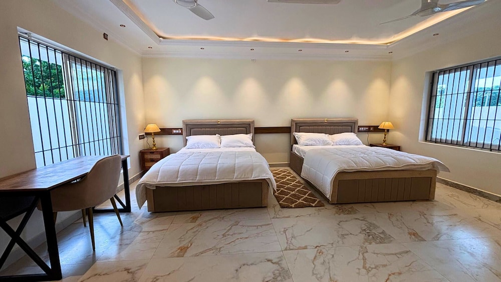 Comfort Twin Room, Pool View