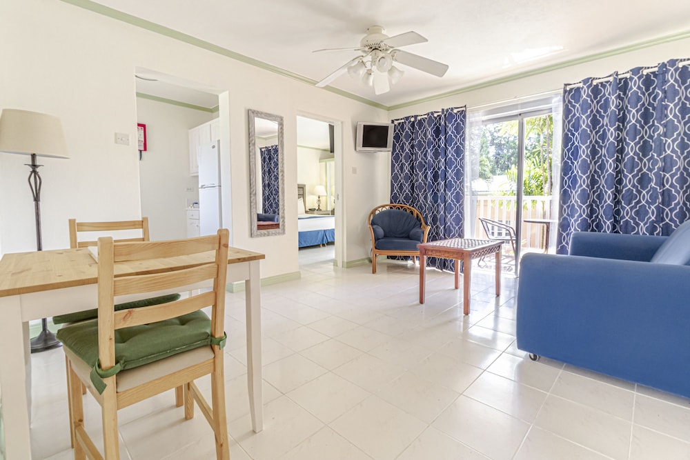Junior One Bedroom - Photo 1