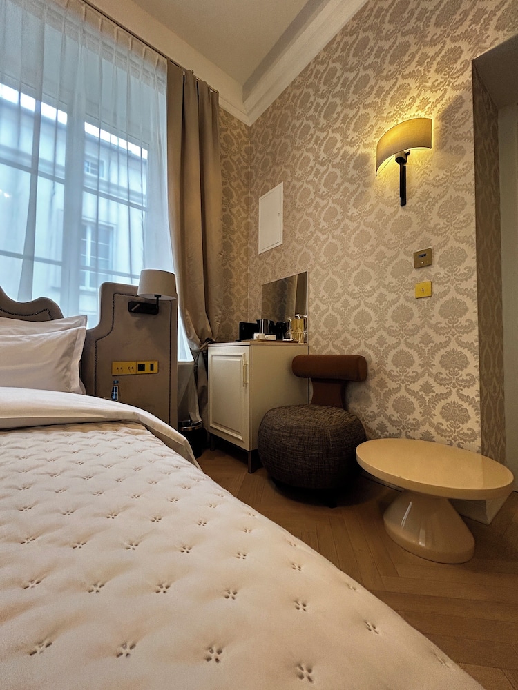 Economy Double Room - Photo 5