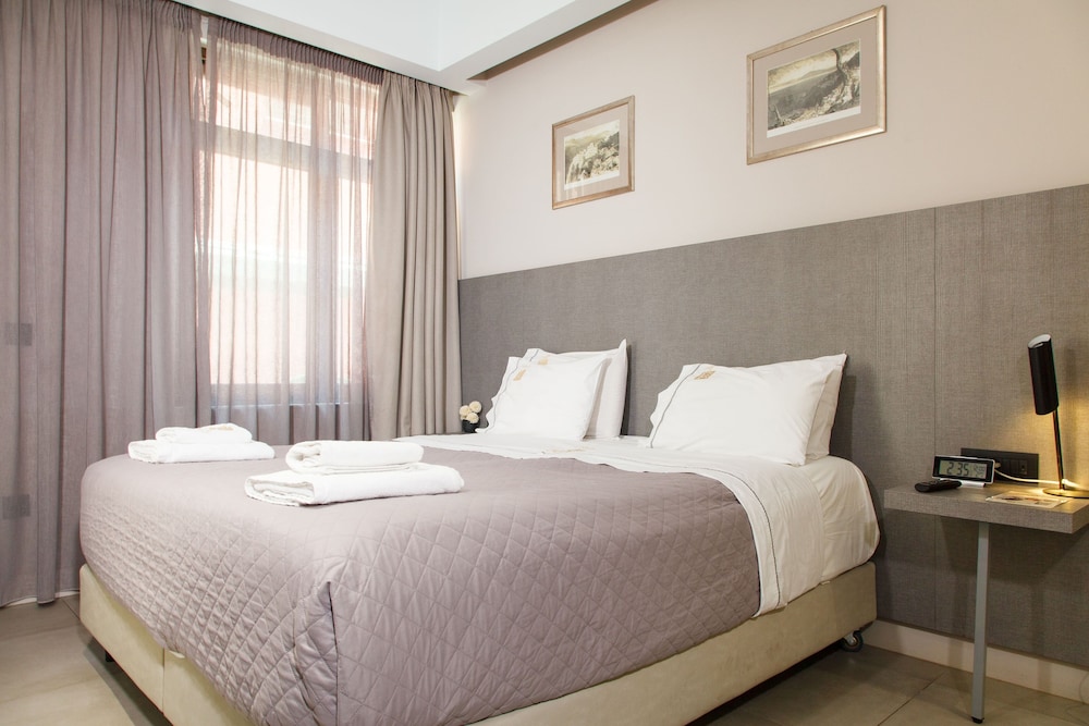 Superior Triple Room, Balcony