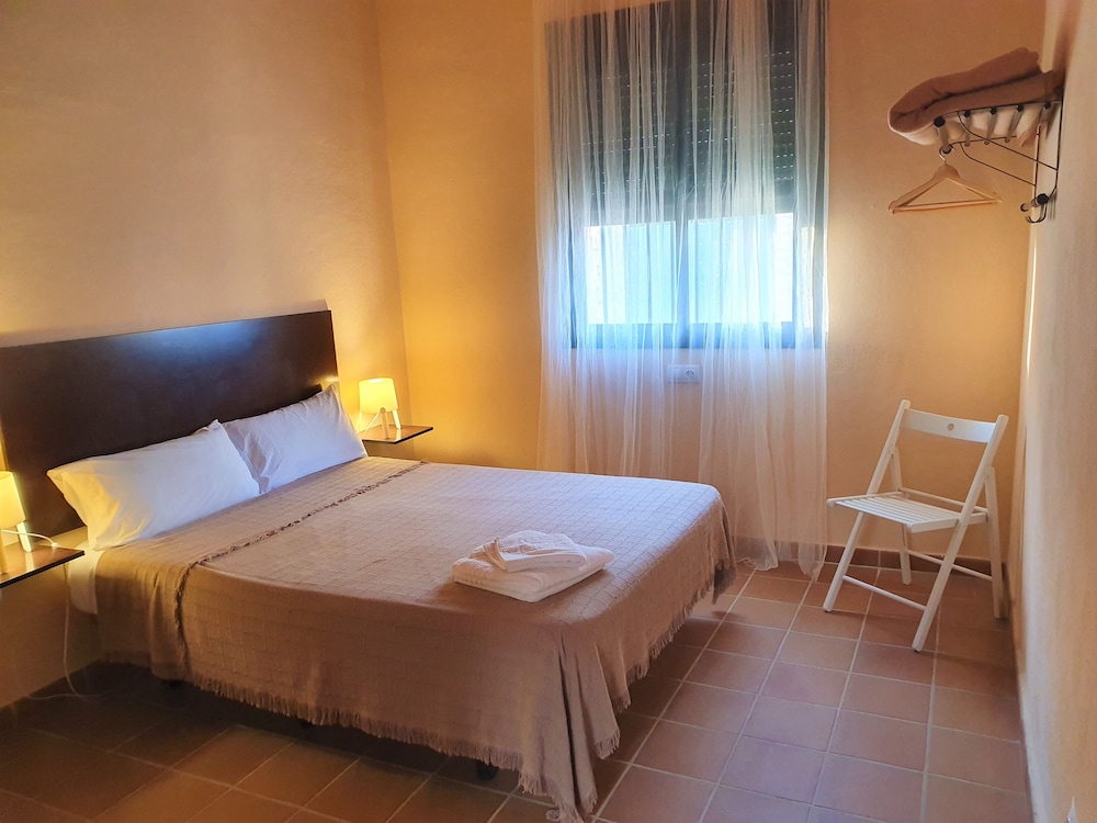 Double Room - Photo 3