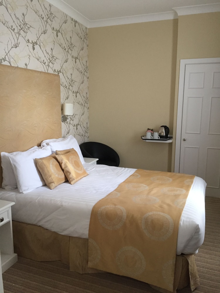 Standard Room, 1 Double Bed, Non Smoking (Small Room) - Photo 5