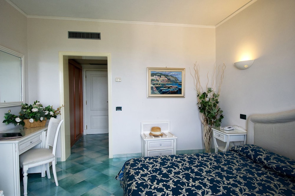 Quadruple Room photo 3