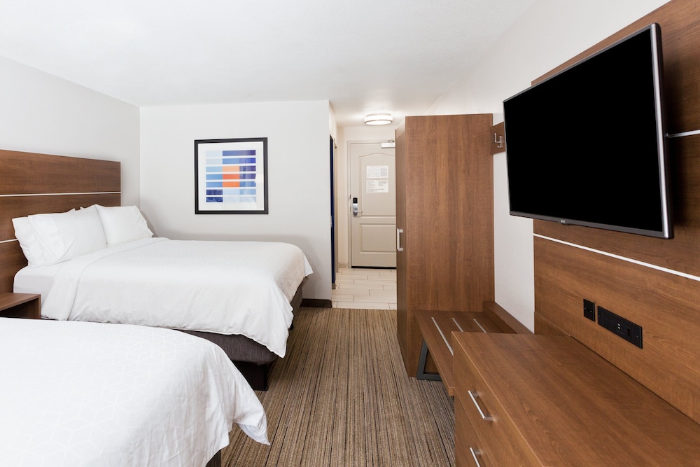 Room, 2 Queen Beds, Accessible (Communications, Accessible Tub) - Photo 1