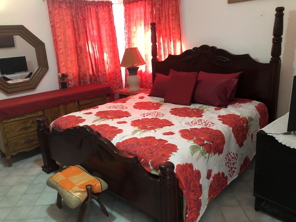 Comfort Studio Suite, 1 Bedroom, Pool View, Courtyard Area