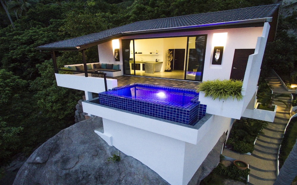 2-Bedroom Pool Villa
