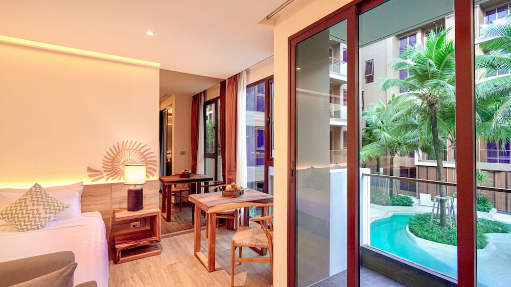 Deluxe Room, 1 King Bed, Pool View - Photo 1