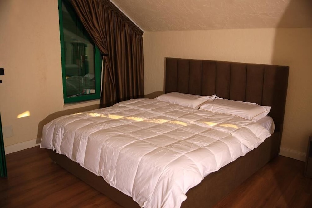 Deluxe Room, Patio