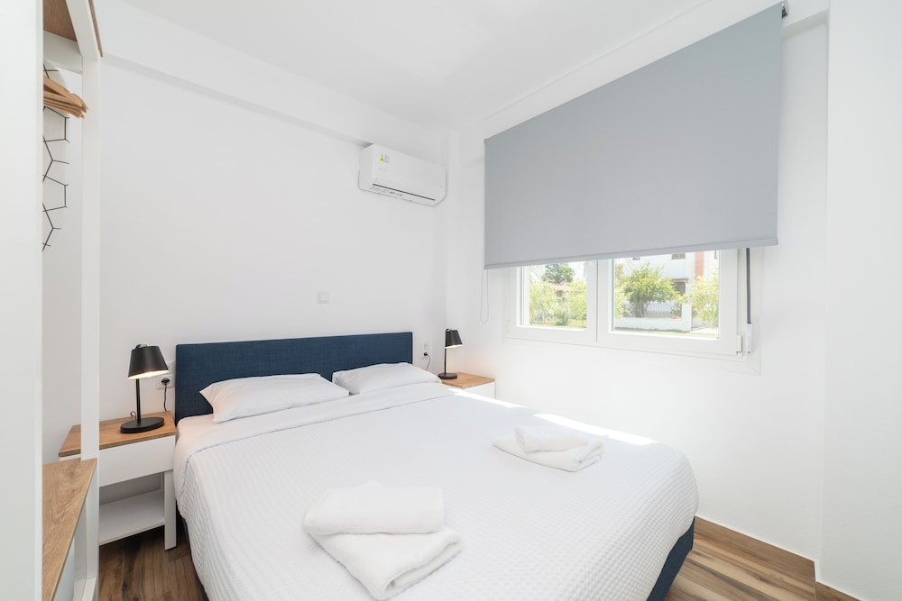 One bedroom Apartment photo 2