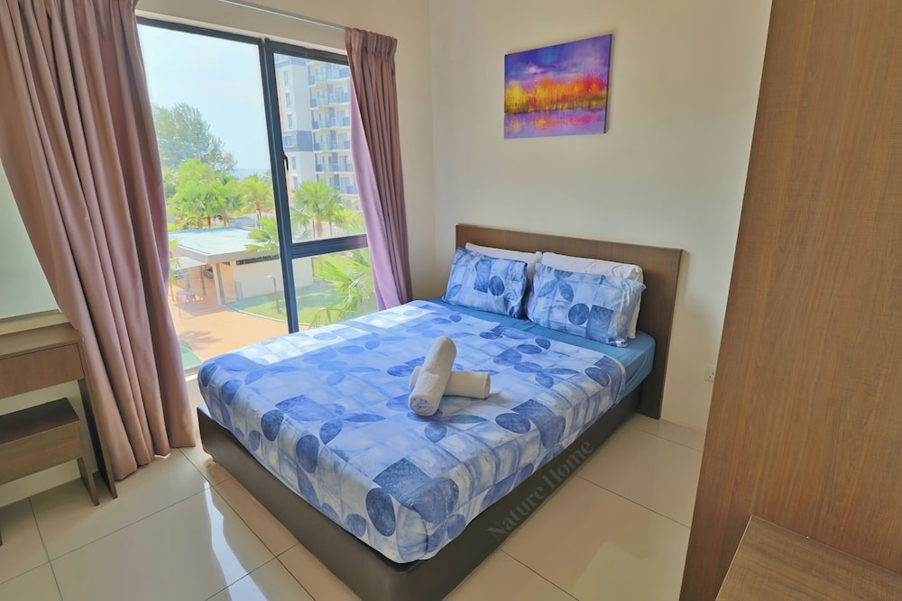 Standard Apartment, 2 Bedrooms, Pool View, Poolside - Photo 2