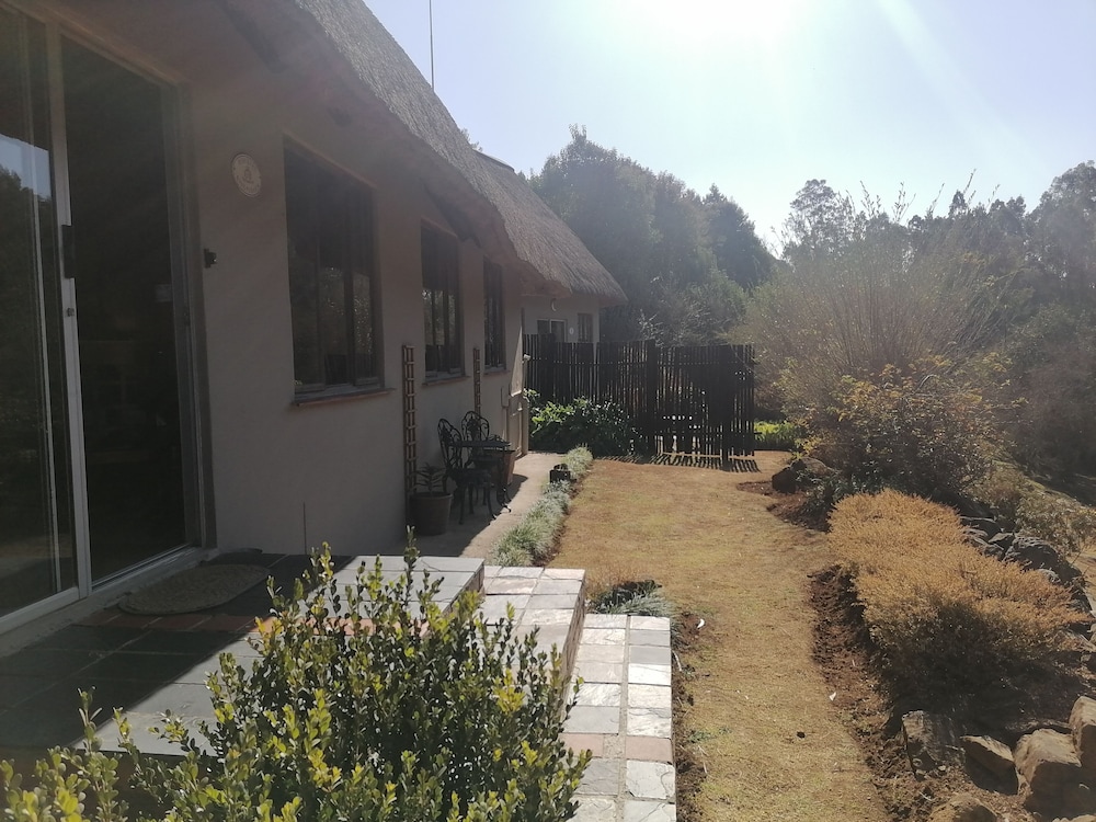 Deluxe Studio, 1 Bedroom, River View (Kingfisher) photo 1