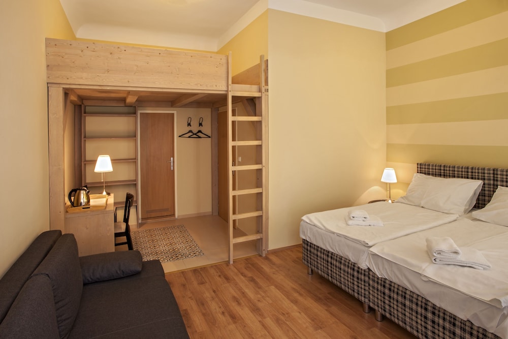 Comfort Quadruple Room