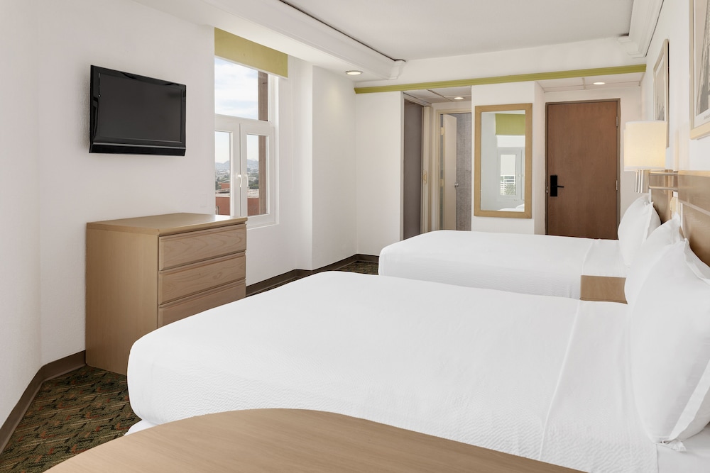 Executive Double Room, 2 Double Beds - Photo 3