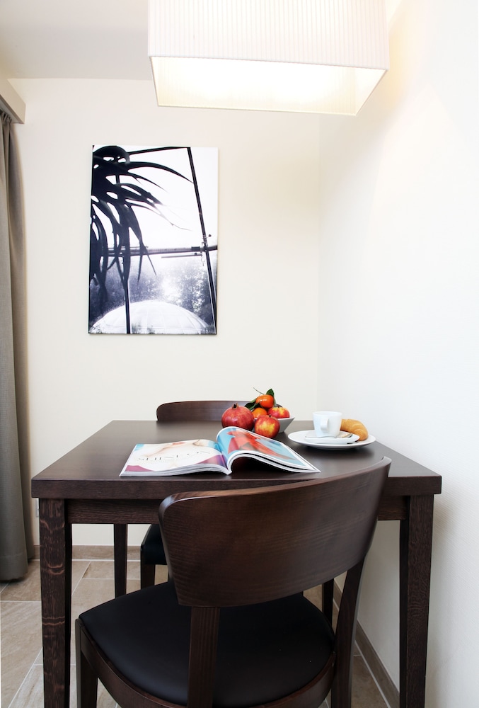 Studio (Penthouse Apartment) photo 3