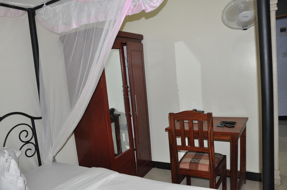 Deluxe Double Room, 1 King Bed, Balcony, City View