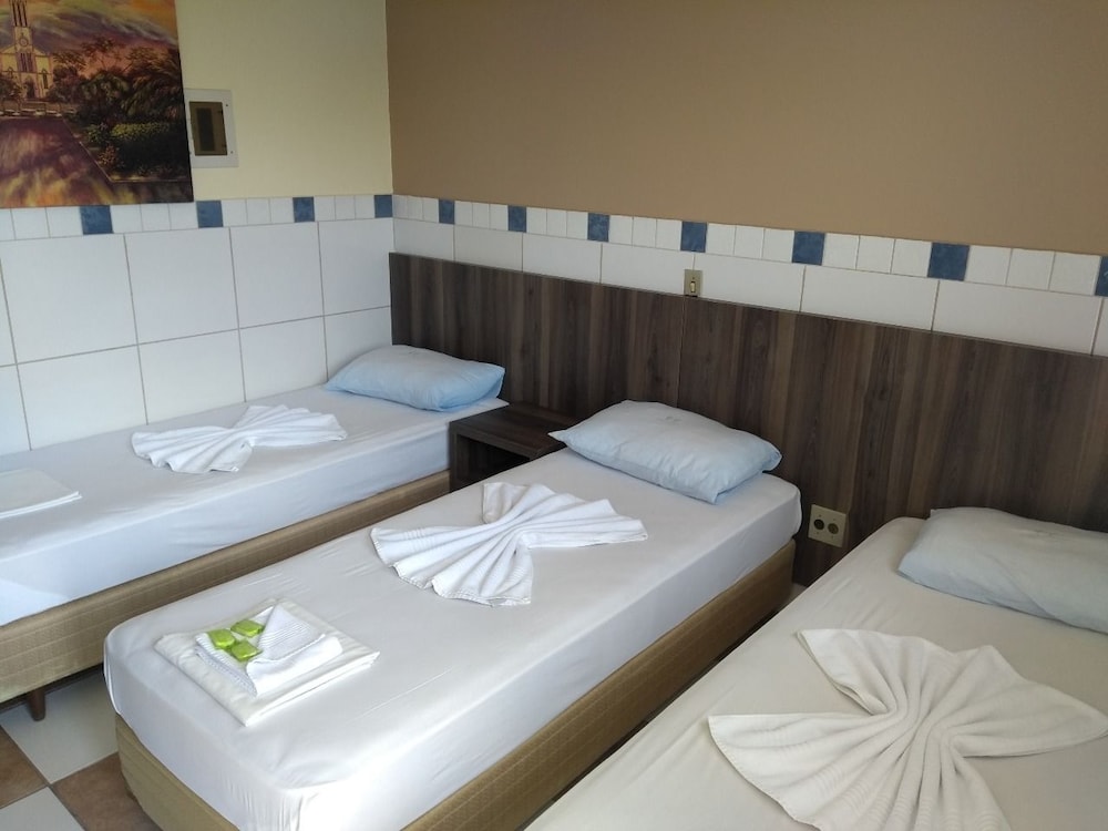 Triple Room, 3 Twin Beds photo 1