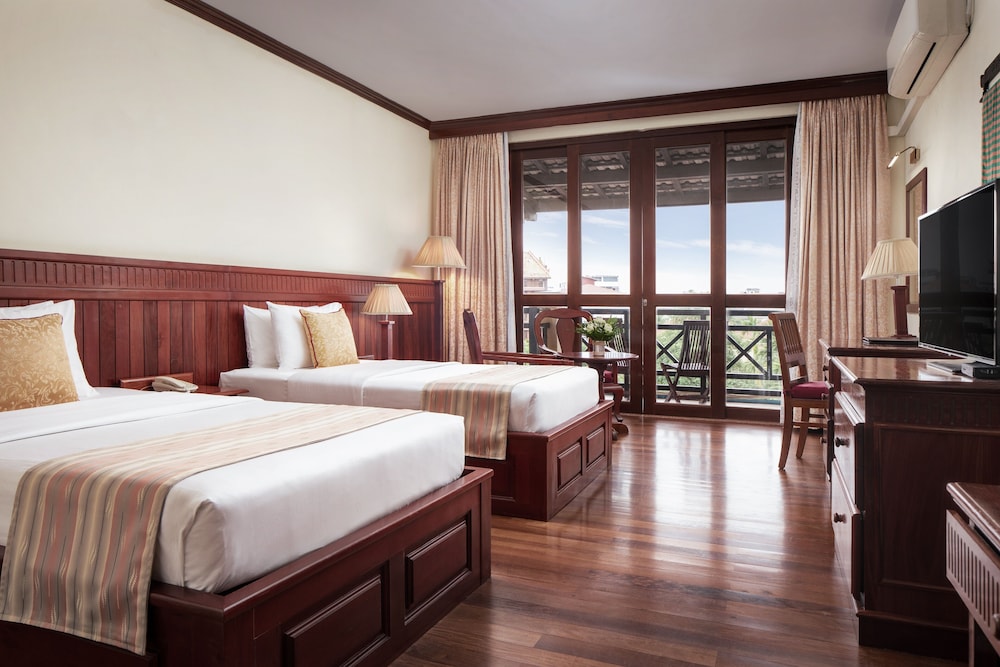 Deluxe Twin Room - City View