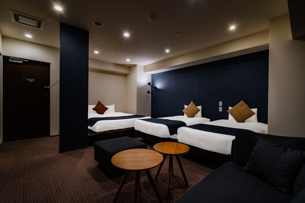Exclusive Studio Suite, Multiple Beds, Kitchen, City View