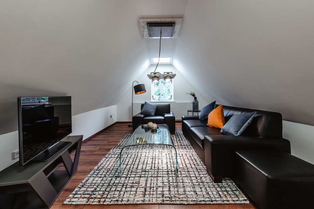 Junior Apartment (Heinrich Heine)