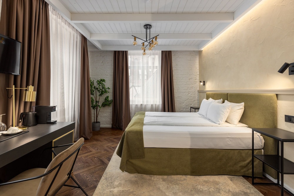Executive Double Room - Photo 2