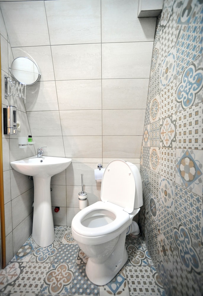 Standard Double Room, 1 Queen Bed, City View photo 2