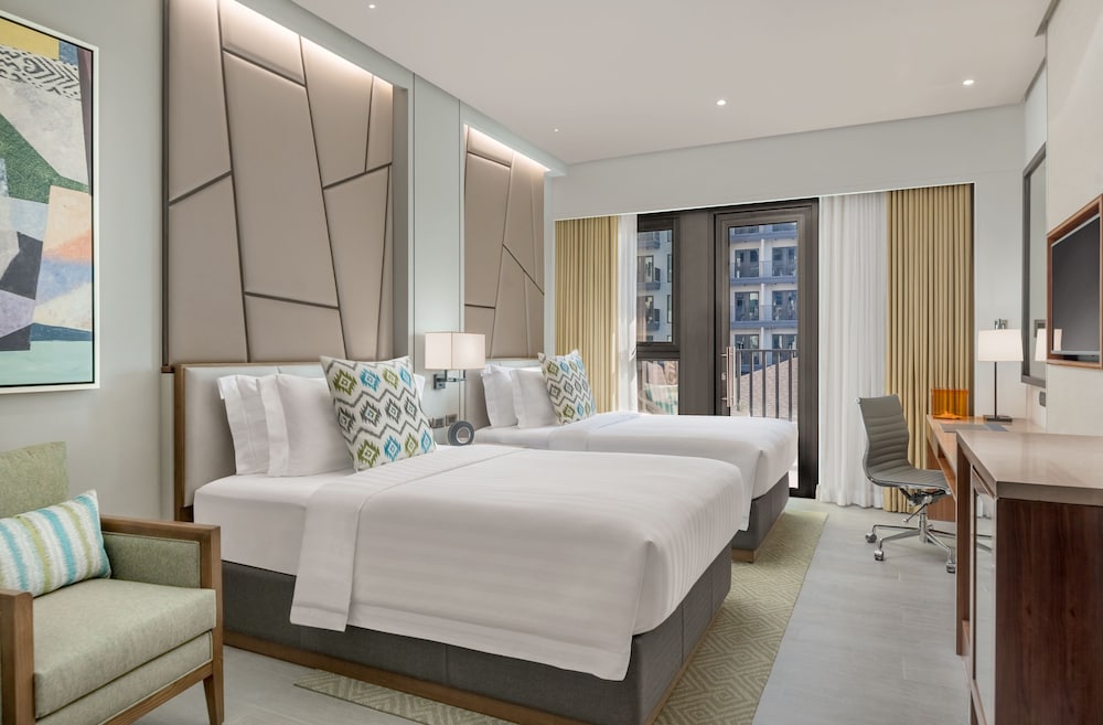 D'Luxe Room King Pool View