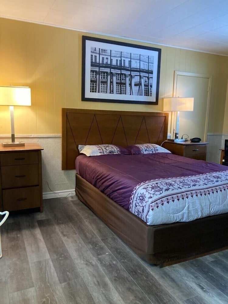 Classic Room, 1 Queen Bed, Kitchenette photo 1