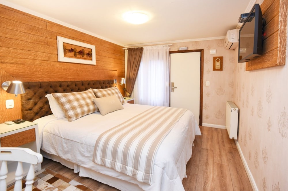 Deluxe Quadruple Room (Quadruple)