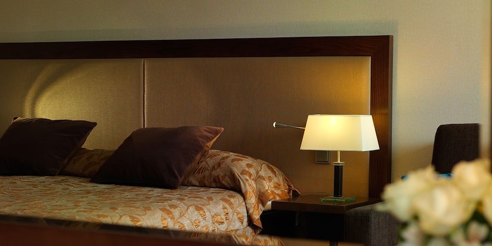 Deluxe Spa Residence - Photo 1